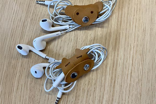 Réalisation d'un range cordon en simili cuir