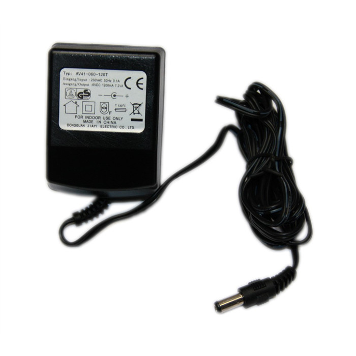 Cordon et prise d'alimentation Cordon et prise d'alimentation