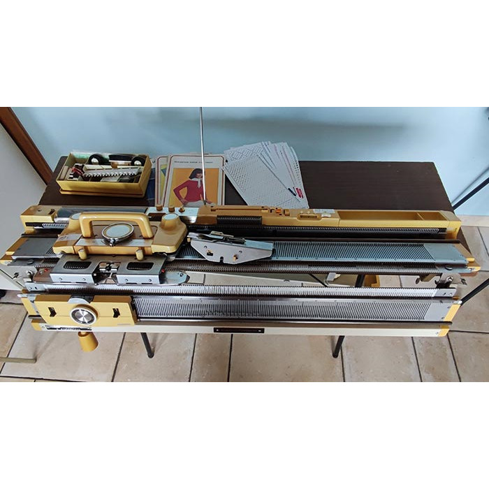 Machine à tricoter Empisal 326 et double fonture - OCCASION Machine à tricoter Empisal 326 et double fonture - OCCASION